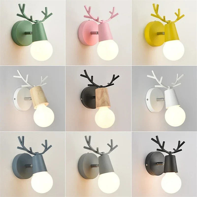 Moderne Geweih Wandleuchte – Holz und Metall LED Licht für Kinderzimmer & Wohnzimmer | Brehn