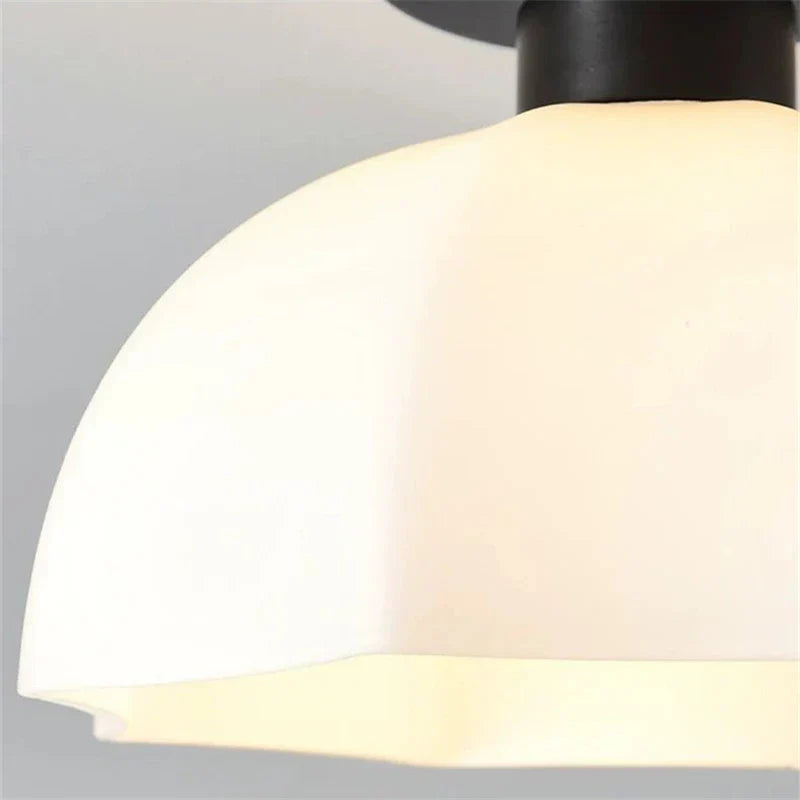 Brehn | GleamSphere - Elegante Chandeliers aus Keramik und Glas