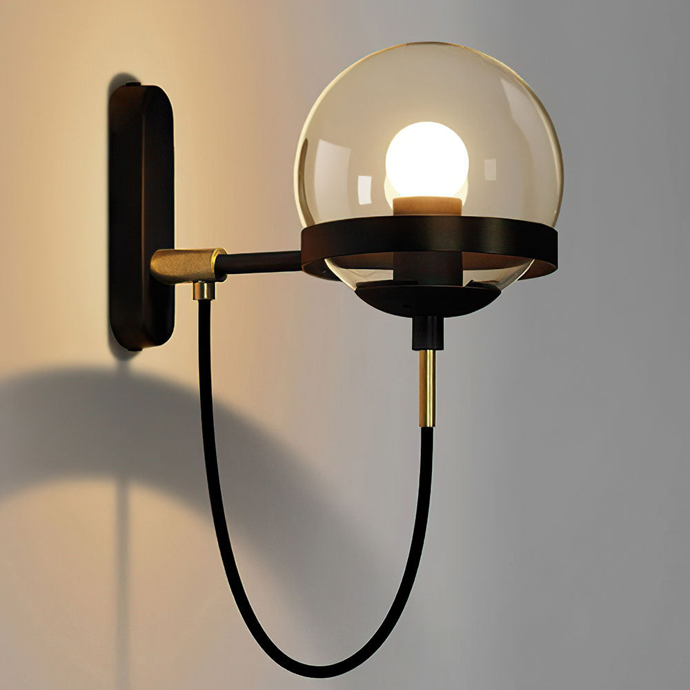 Einzigartige Glasball-Wandlampe | Brehn