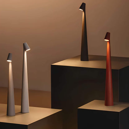 Brehn | Nordische Eleganz Stehlampe - Stilvolle und dimmbare Beleuchtung für moderne Innenräume