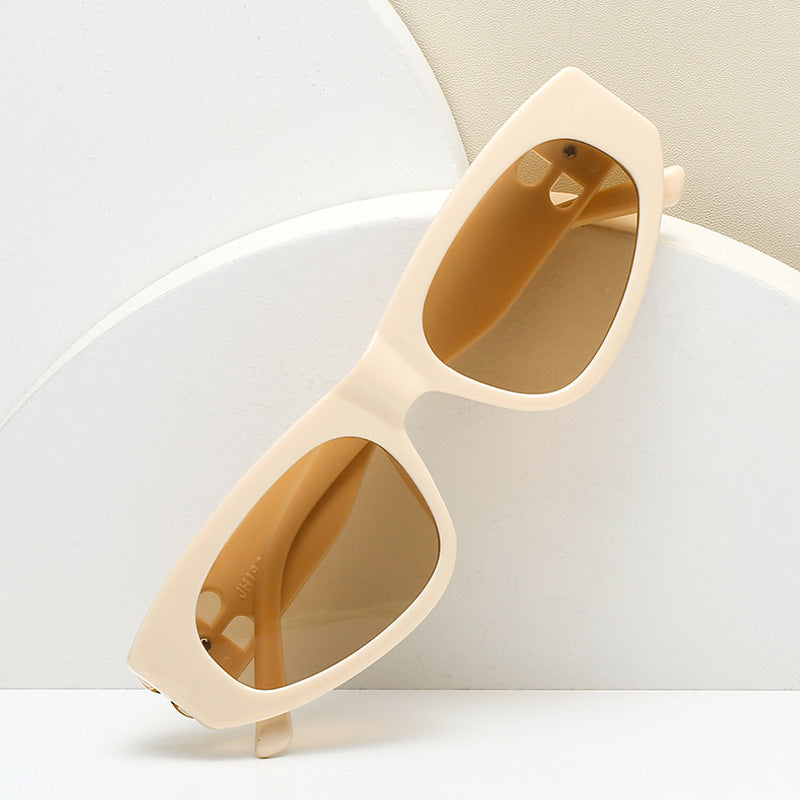 Damen Designer-Sonnenbrille mit luxuriösen Rahmenakzenten Brehn