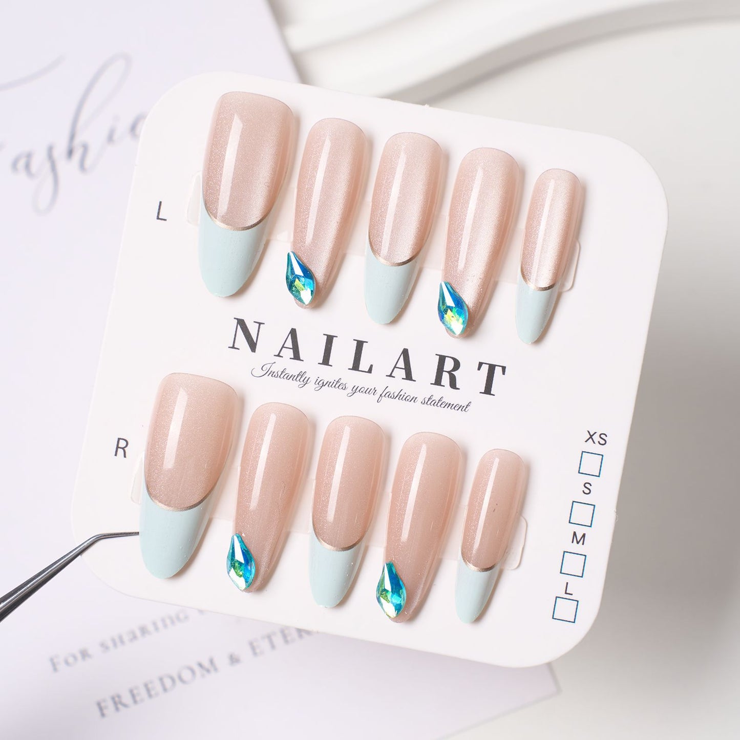 Niedliches tierisches Press-On Nagelkunst Set Brehn