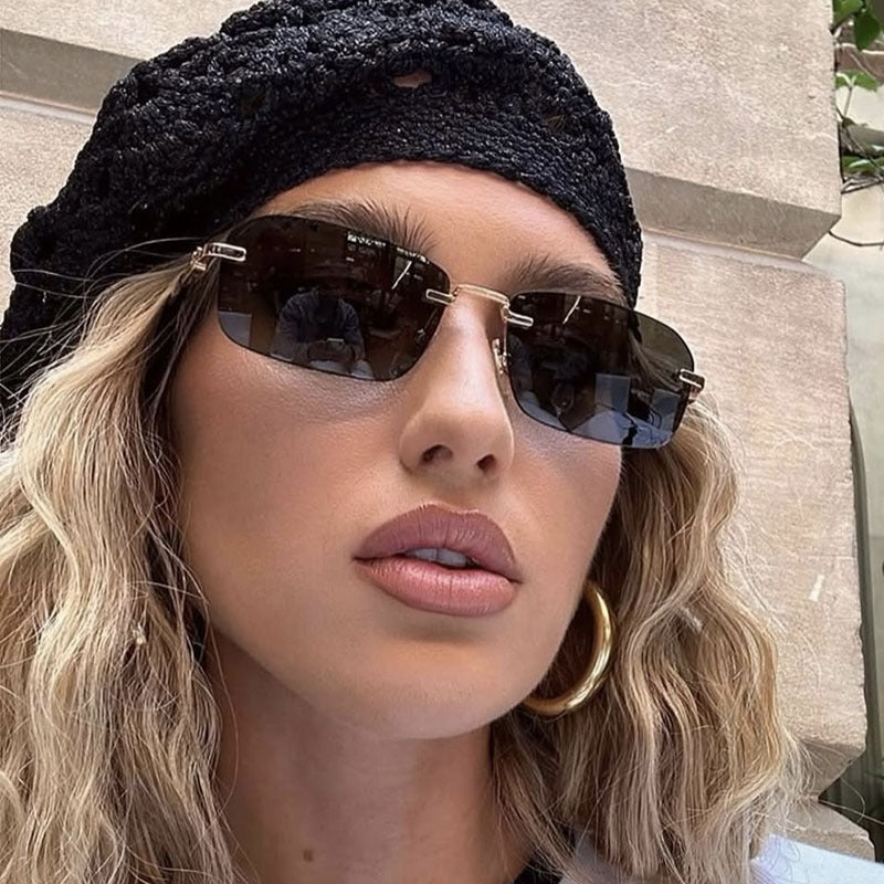 Damen Sonnenbrille mit elegantem Metallrahmen und stilvollen Holzdetails Brehn