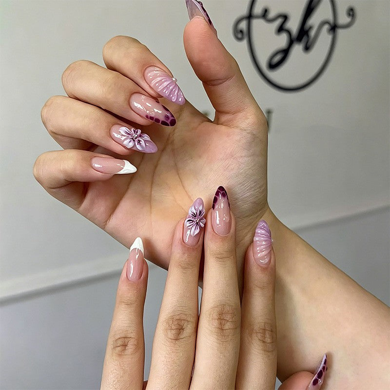 Floral Design Press-On Nail Set Brehn