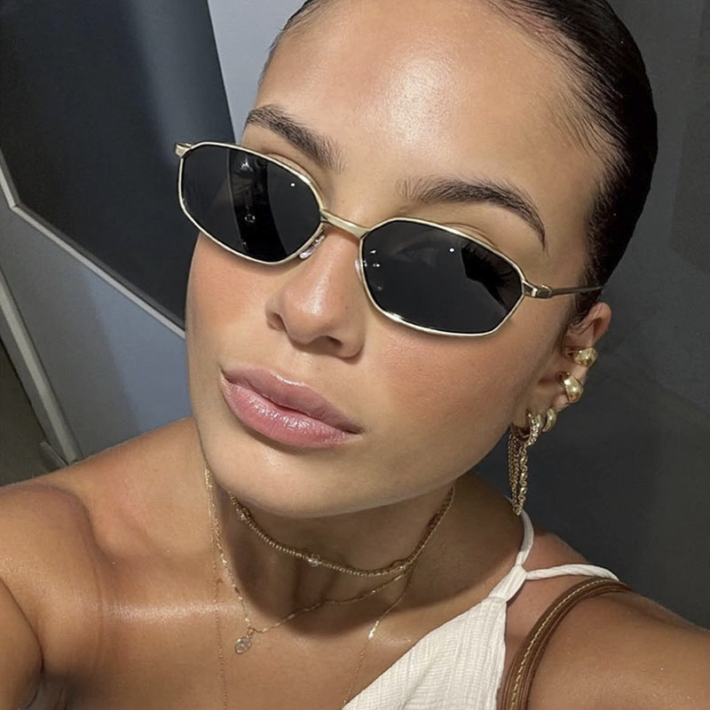 Damen geometrische Sonnenbrille mit schützendem UV-Filter und minimalistischem Metallrahmen Brehn