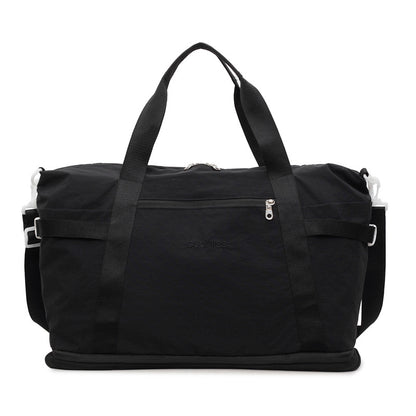 Sportliche Reisetasche Mit Vielseitigen Aufbewahrungsmöglichkeiten Brehn