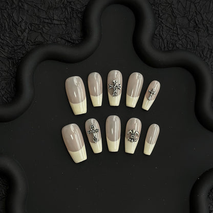 Handgefertigte Druck-Nägel mit Kreuz- und Fleur-de-Lis-Design