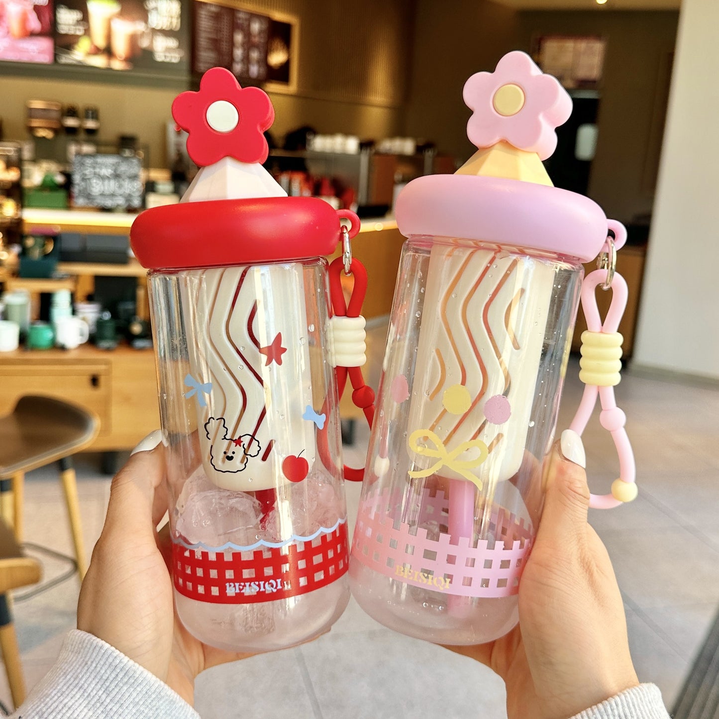 Unisex Trinkbecher mit Motiven und Silikondeckel Brehn