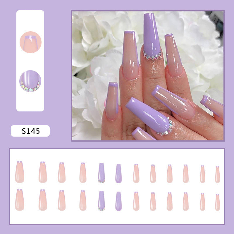 Kunstnagelset mit elegantem und funkelndem Design Brehn