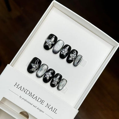 Künstlerisches Press-On Nail Set