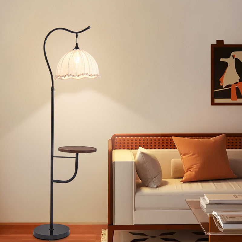 Moderne Bogen Stehlampe mit Beistelltisch
