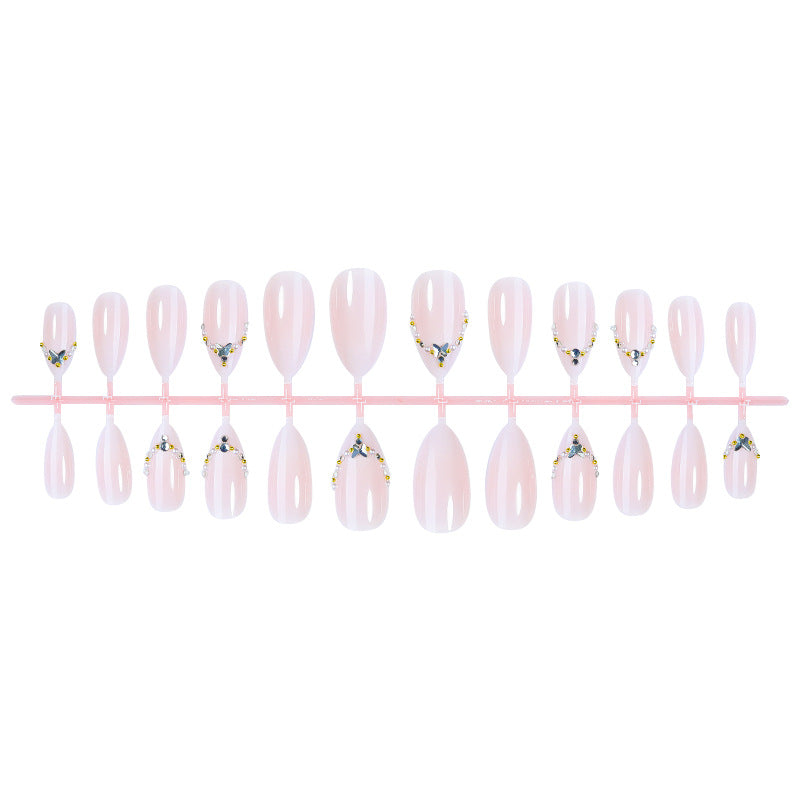 Premium Dekorative Druck-On-Nagel-Set mit Edelsteindetails Brehn