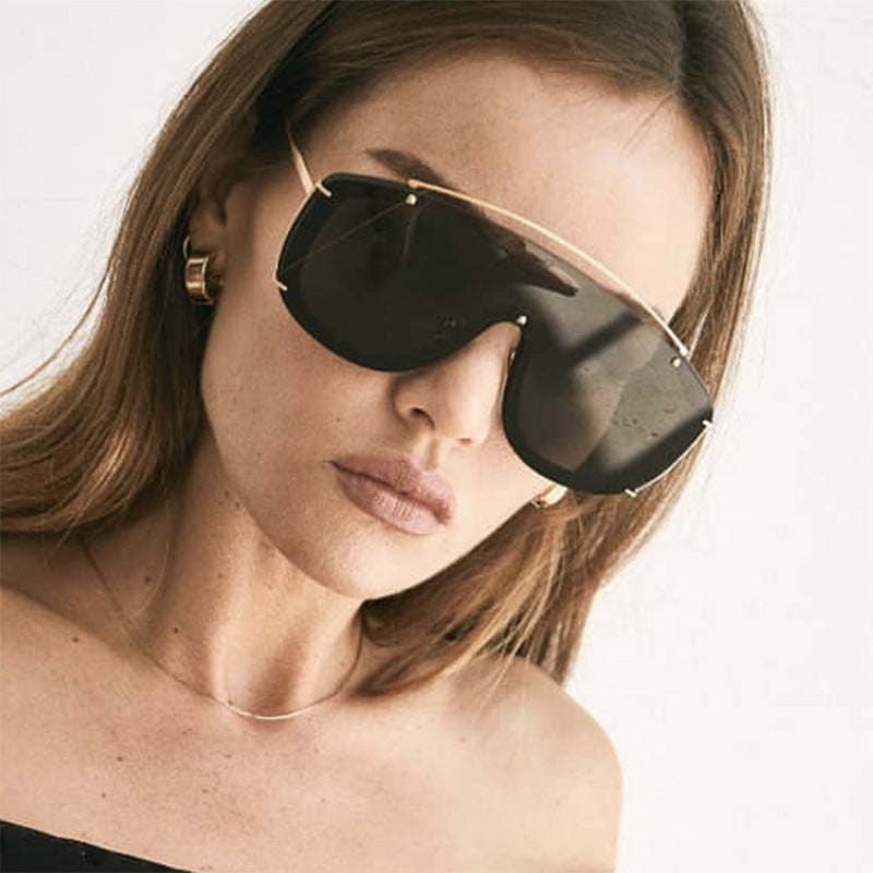 Damen futuristische Oversized-Sonnenbrille Brehn