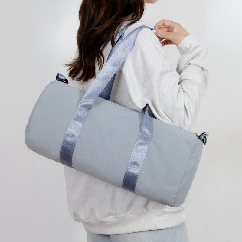Sportliche Duffel-Tasche mit Strapazierfähigem Material und Verstellbarem Schultergurt Brehn