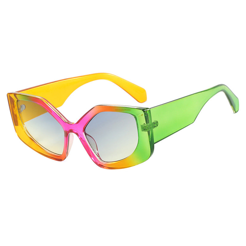 Damen auffällige Sonnenbrille mit oversized Design und modischem Farbverlauf Brehn