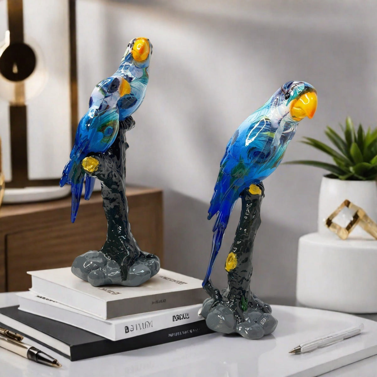 Kunstvolle Papageien Skulptur Brehn