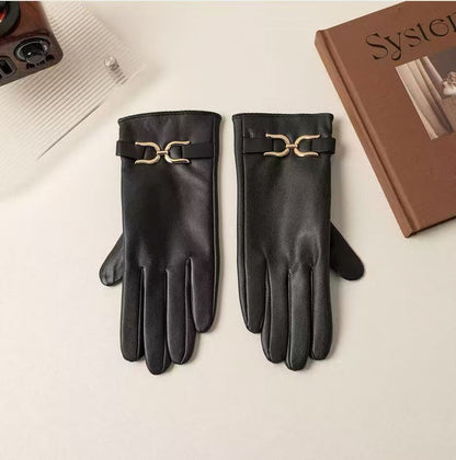 Elegante Lederhandschuhe mit Kettendetails Brehn