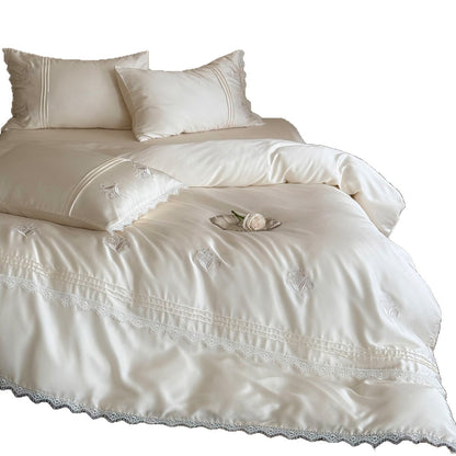 Luxus bestickte Satin Bettbezugset mit Spitzenbesatz und maßgeschneidertem Bettrock