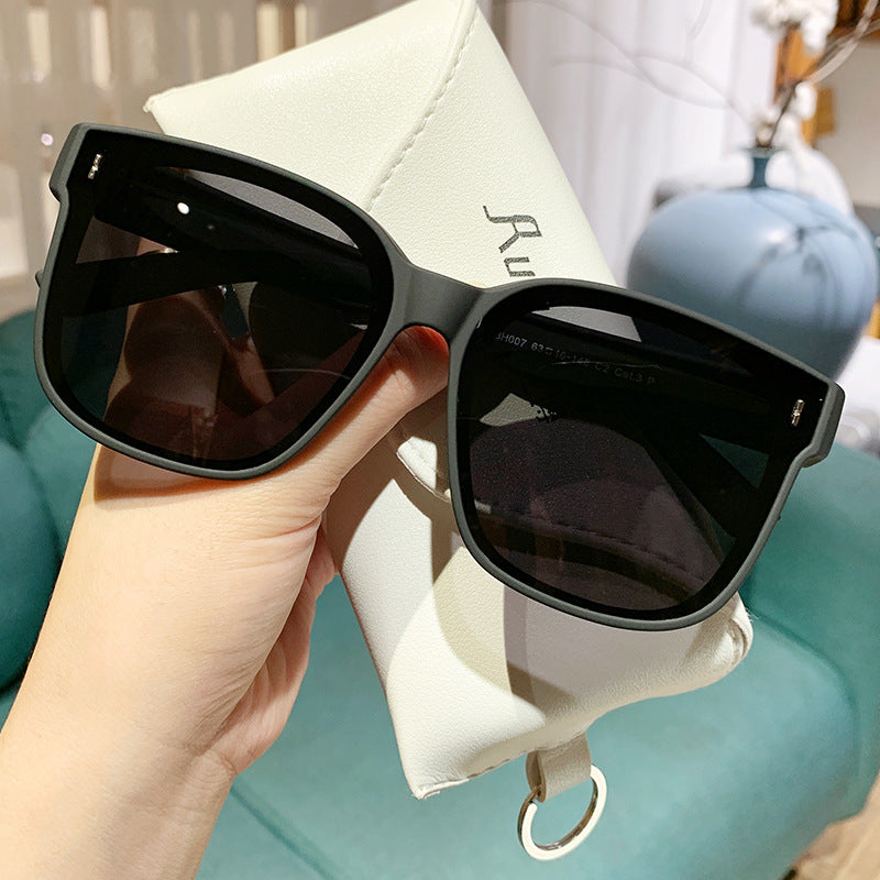 Damen Modische Sonnenbrille im trendigen quadratischen Design Brehn
