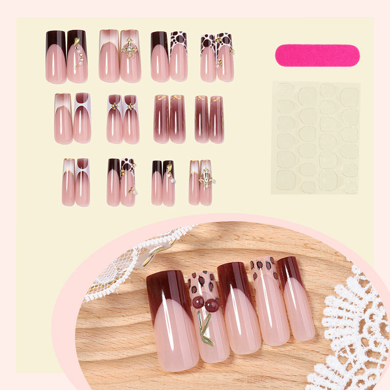 Elegantes dekoratives Press-On-Nagelset Brehn