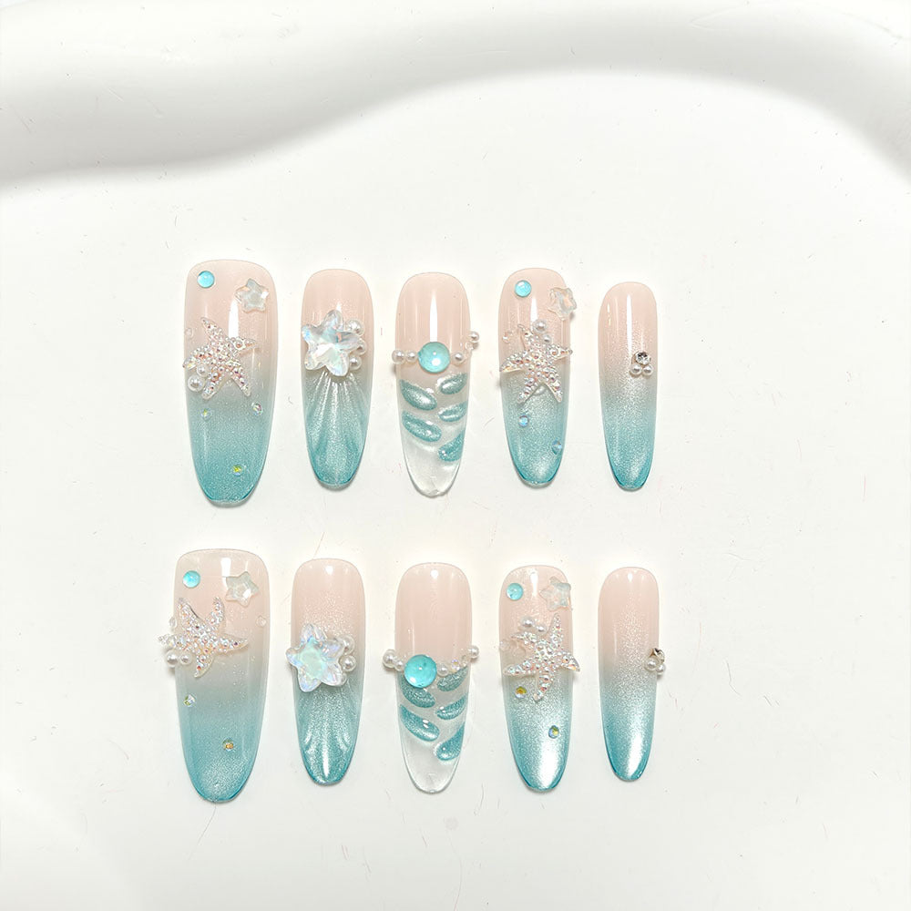 Kunstnägel mit Glitzerndem Sommerdesign Brehn