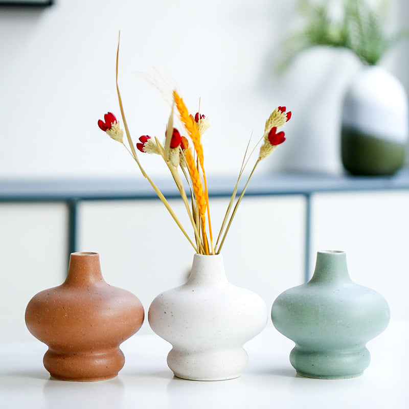 Zeitgenössische Keramik Knospenvase Brehn