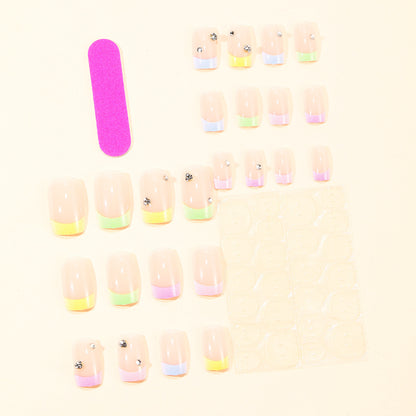 Elegante Pastell-Gradient-Nagelverlängerungen mit Strass-Akzenten Brehn