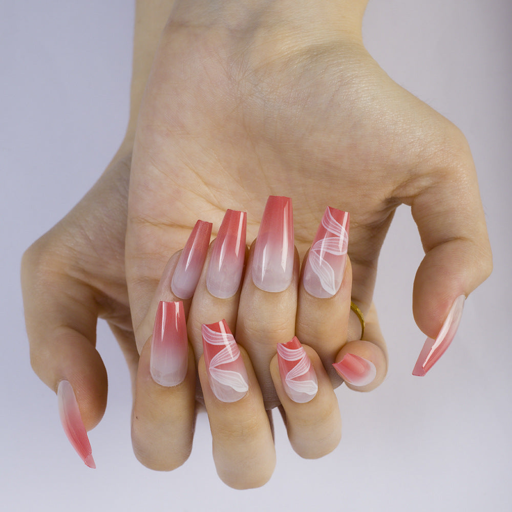 Kunstnägel mit Eleganten Ombre- und Marmor-Effekten Brehn