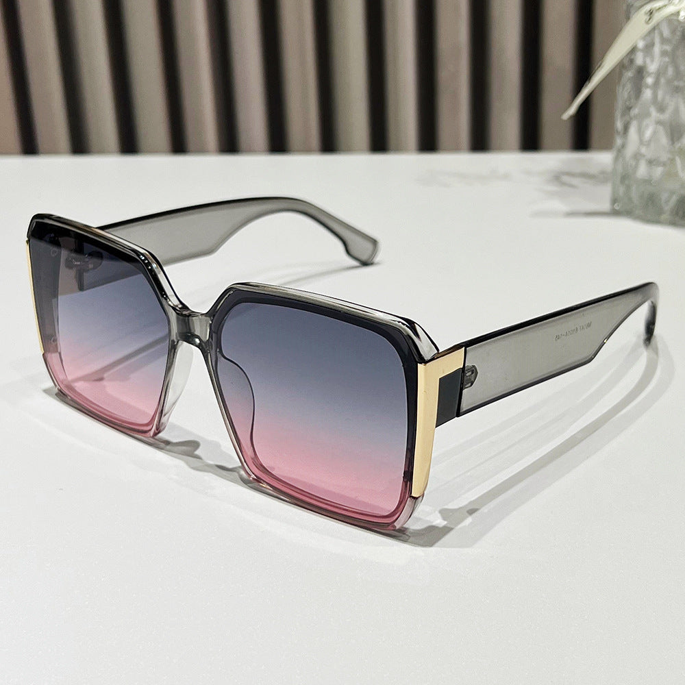 Damen modische Sonnenbrille mit eleganten Akzenten Brehn