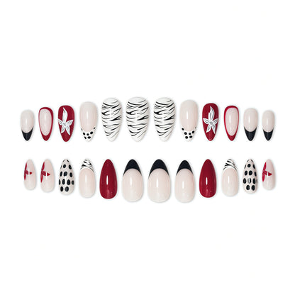 Exquisites Handwerkliches Nageldesign Brehn