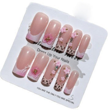 Florale dekorative Press-on-Nageltipps Brehn