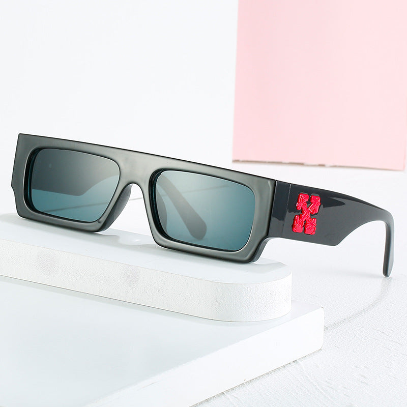 Damen stilvolle Oversized-Sonnenbrille mit ausgefallenem Design Brehn