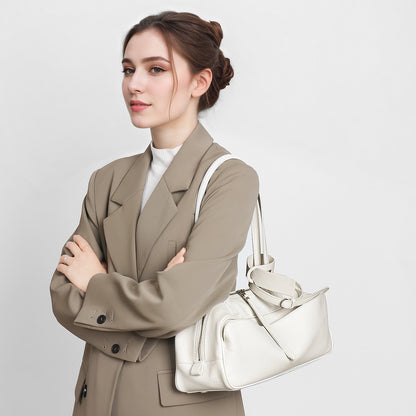 Kompakte rechteckige gepunktete Schultertasche mit Reißverschluss oben und abnehmbarem Schultergurt