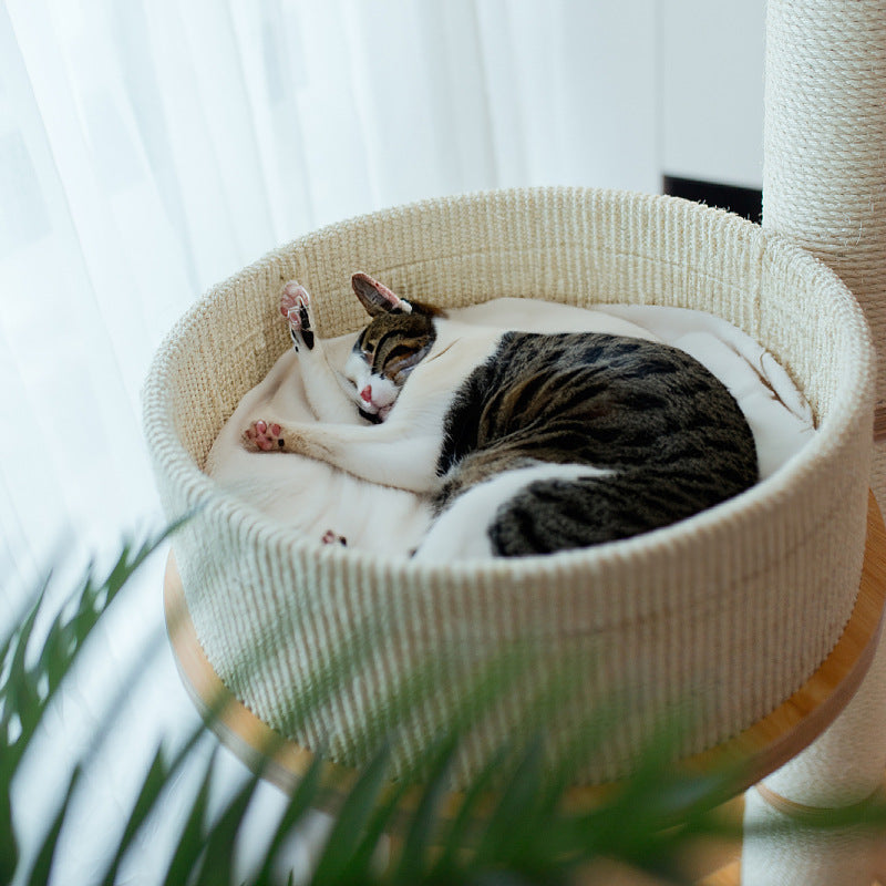 Hochwertiger Katzenbaum mit multifunktionalen Liegeflächen Brehn