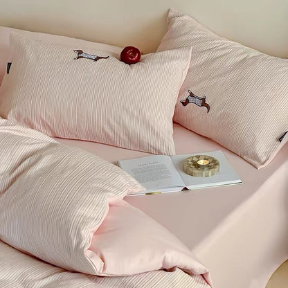 Wendbares strukturiertes Baumwoll-Satin-Bettbezug-Set mit dezenten gestickten Motiven und Kissenbezügen