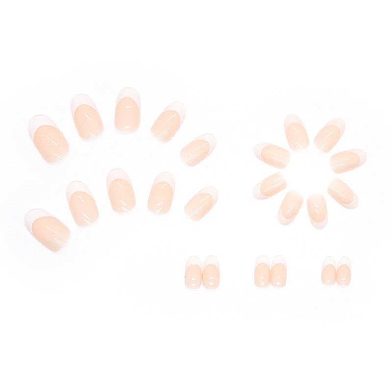 Stylische French Tip Acryl Nagelverlängerungen Brehn