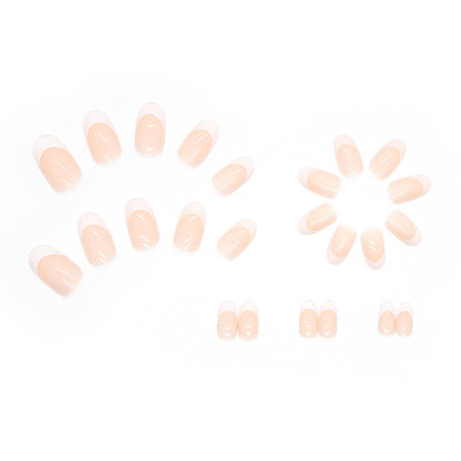 Stylische French Tip Acryl Nagelverlängerungen Brehn