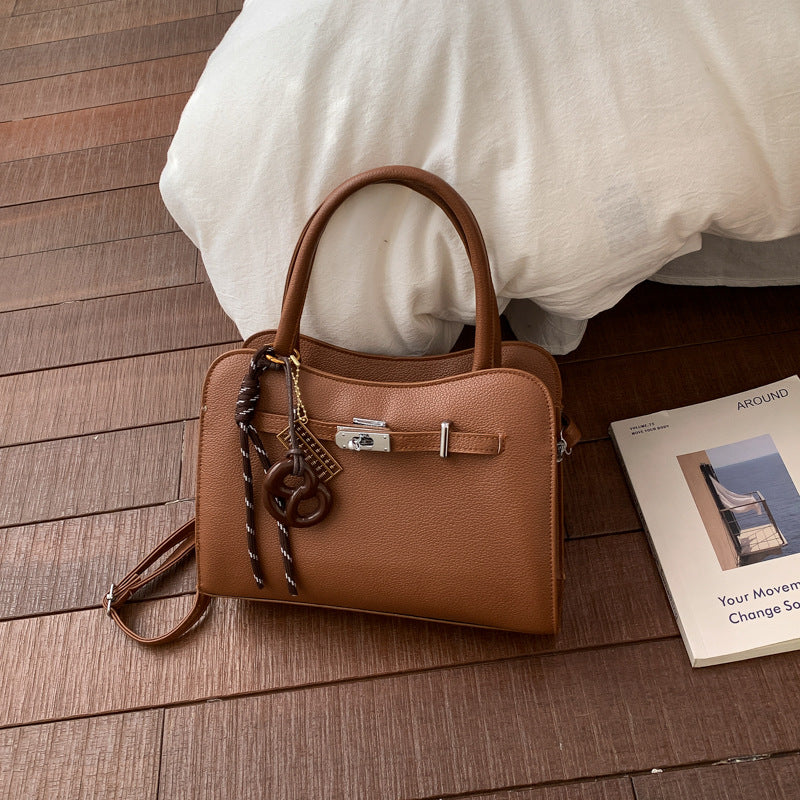 Elegante handgefertigte strukturierte Handtasche