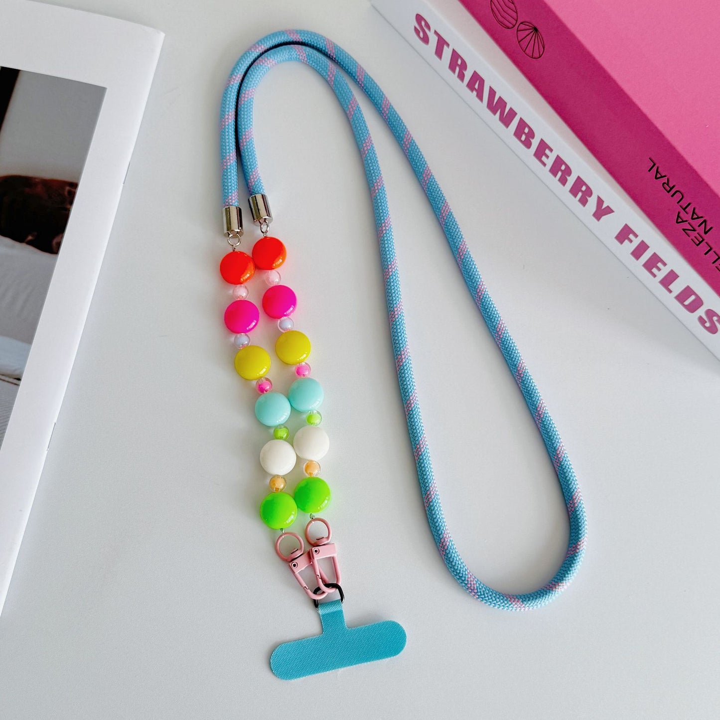 Handykette mit bunten Perlen Brehn