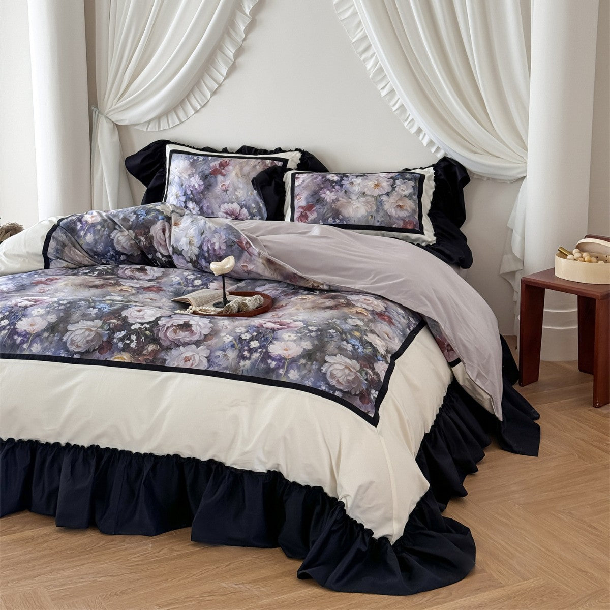 Romantisches Satin-Feel Floral Wende-Rüschende Bettbezug-Set