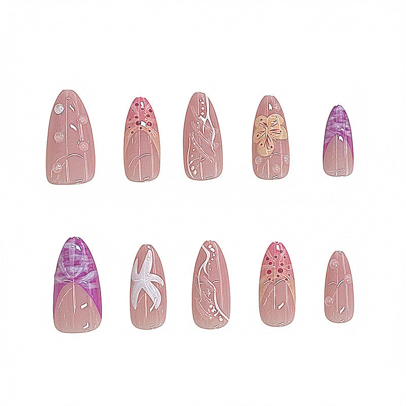 Künstlerisches floral Press-on Nageldesign Brehn