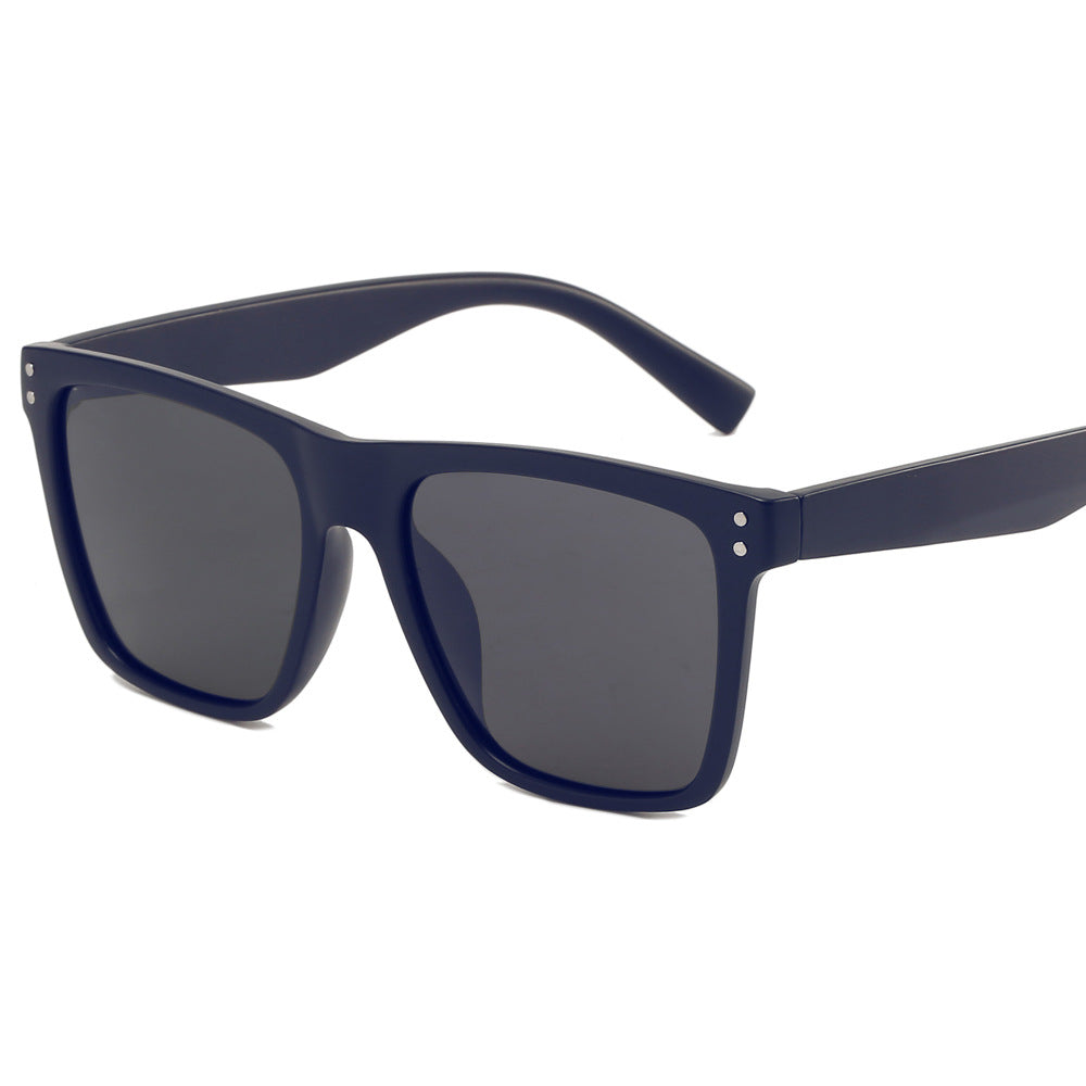 Damen Modische Sonnenbrille mit modernem, mattem Rahmen Brehn