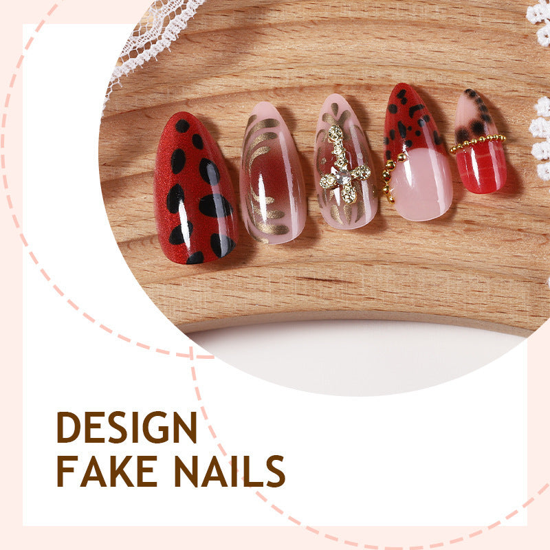 Kunstnagelset mit lebhaftem Marienkäfer-Design und kreativen Akzenten Brehn