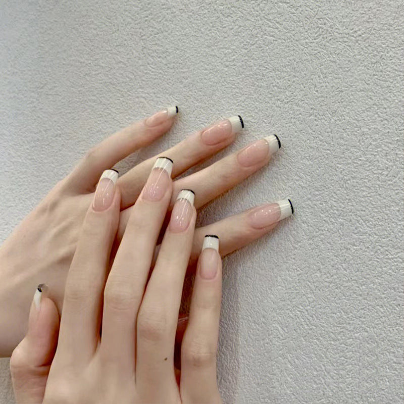 Glänzendes Nagelset Brehn