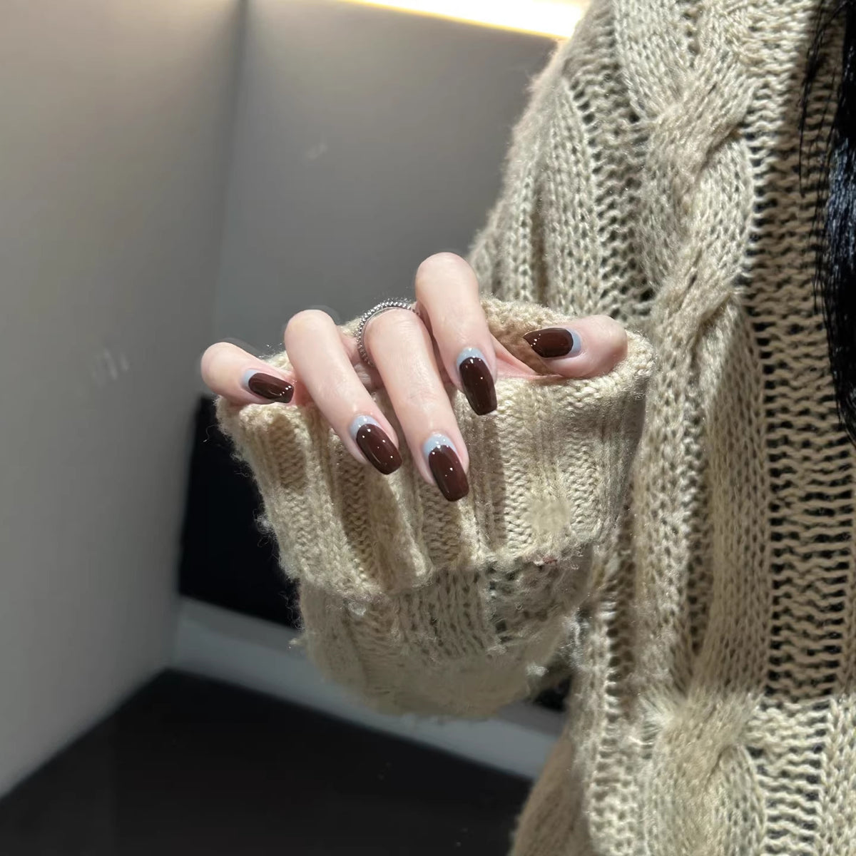 Gemütlicher Kabelstrickpullover