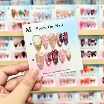 Dekoratives Press-On Nagelkunstset mit Blumendesigns