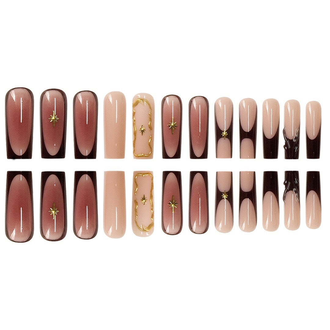 Elegante Designer-Nagelkunstverlängerungen Brehn