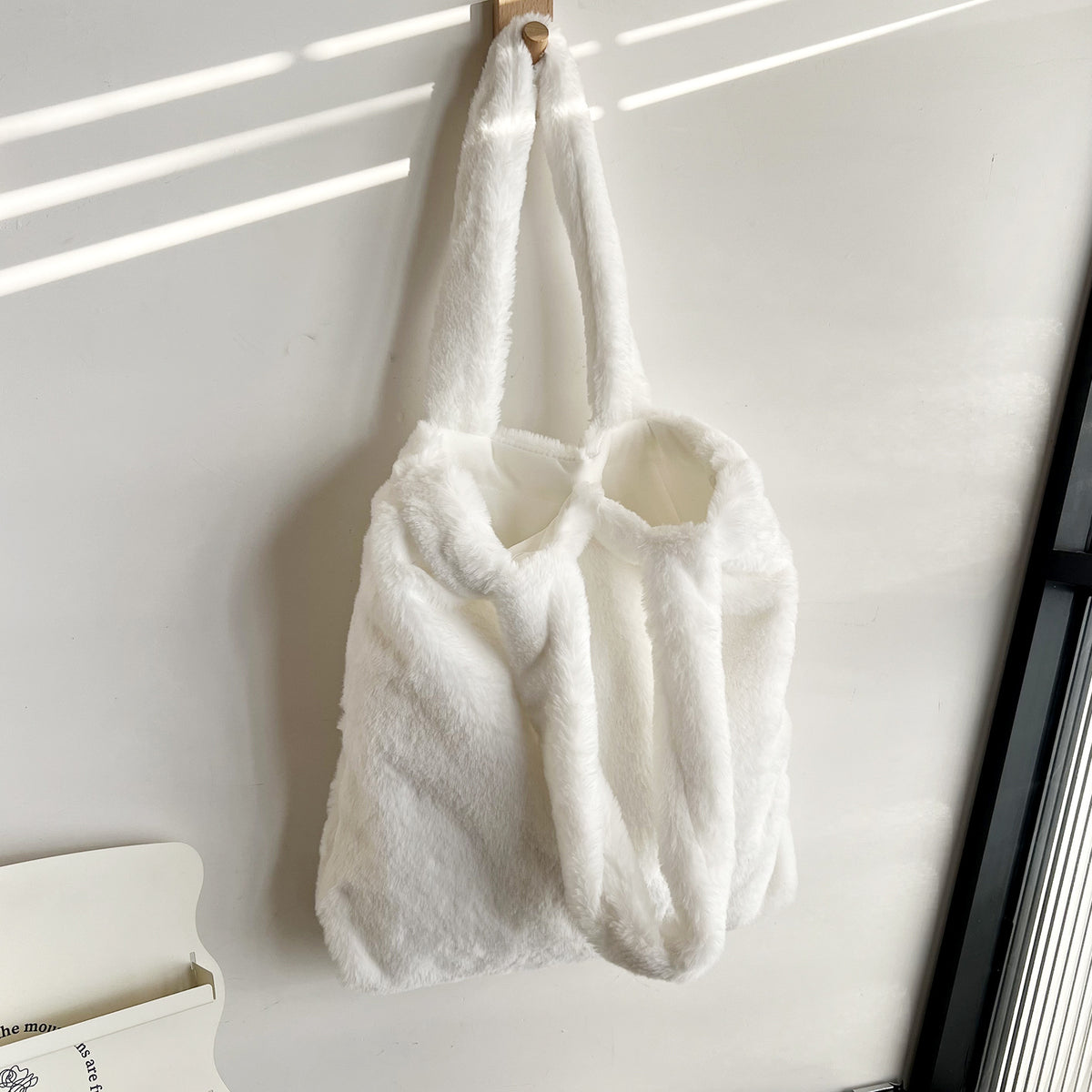 Gemütliche Kunstfell-Tasche