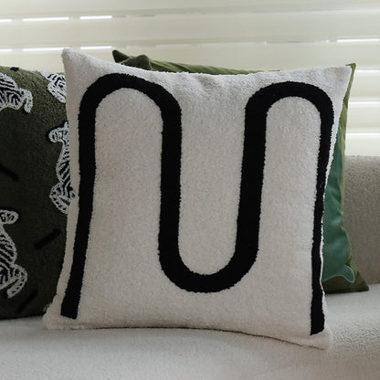 Quadratischer Zierkissenbezug im Teddy‑Bouclé mit erhabener Zebra‑Tuftapplikation Brehn