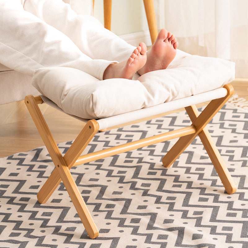 Faltbarer Hocker Mit Gepolstertem Sitz Und Stabilem Holzgestell Brehn